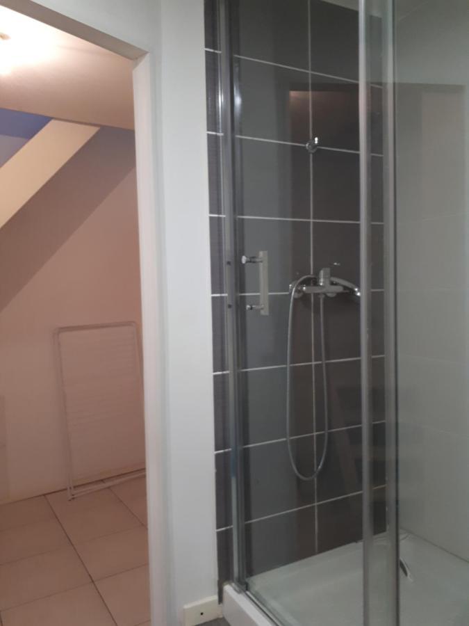 Appartement En Duplex Viviers Bagian luar foto