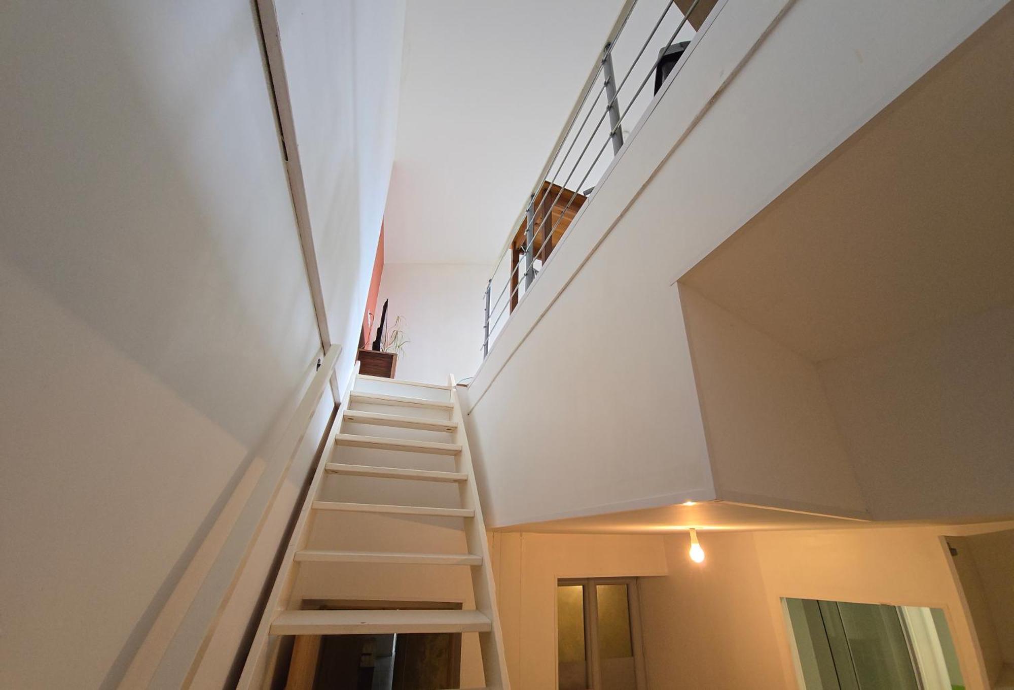 Appartement En Duplex Viviers Bagian luar foto